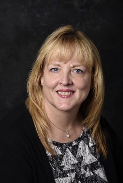 Photo of Susan Iverson